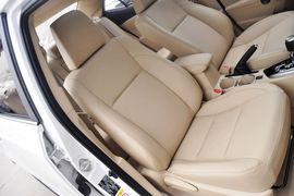 2014款丰田卡罗拉1.6L