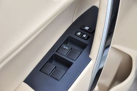 2014款丰田卡罗拉1.6L