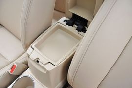 2014款丰田卡罗拉1.6L