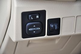 2014款丰田卡罗拉1.6L