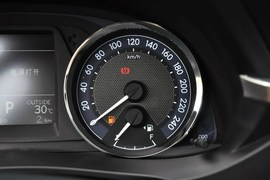 2014款丰田卡罗拉1.6L