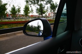 2009款标致308CC试驾