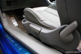 2009款标致308CC试驾