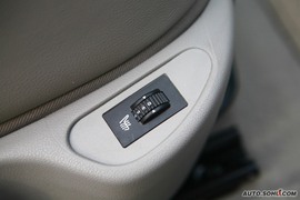 2009款标致308CC试驾