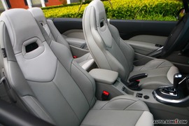 2009款标致308CC试驾