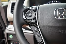 2015款本田奥德赛2.4L智享版