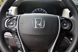2015款本田奥德赛2.4L智享版