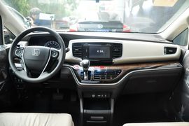 2015款本田奥德赛2.4L智享版