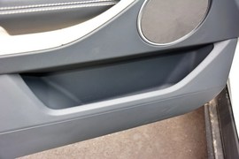 2015款揽胜极光2.0T