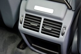 2015款揽胜极光2.0T