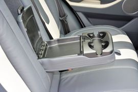 2015款揽胜极光2.0T