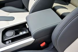 2015款揽胜极光2.0T