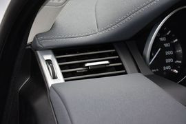 2015款揽胜极光2.0T