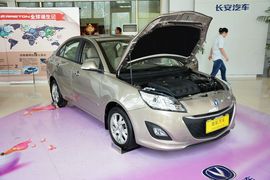 2012款长安悦翔V5
