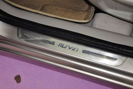2012款长安悦翔V5