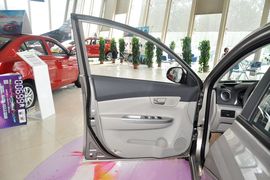 2012款长安悦翔V5