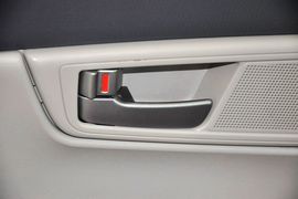 2012款长安悦翔V5