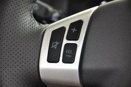 2012款长安悦翔V5