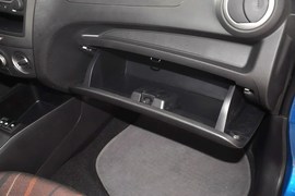 2013款雪佛兰赛欧1.2时尚幸福版