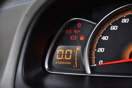 2013款雪佛兰赛欧1.2时尚幸福版