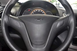 2013款雪佛兰赛欧1.2时尚幸福版