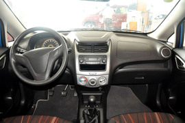 2013款雪佛兰赛欧1.2时尚幸福版