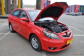 2009款长安悦翔三厢自动尊贵版