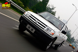 2009款锐骐皮卡汽油版试驾