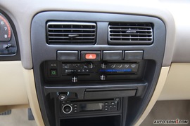 2009款锐骐皮卡汽油版试驾