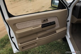 2009款锐骐皮卡汽油版试驾