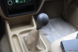 2009款锐骐皮卡汽油版试驾