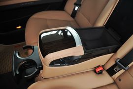 2013款宝马730Li豪华型