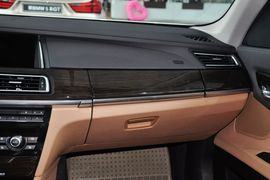 2013款宝马730Li豪华型