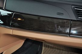 2013款宝马730Li豪华型