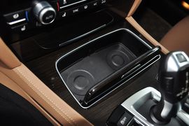 2013款宝马730Li豪华型