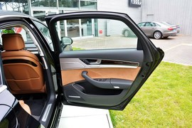 2014款奥迪A8L