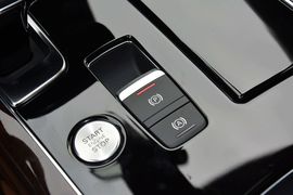 2014款奥迪A8L