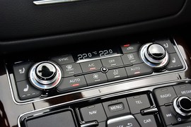2014款奥迪A8L