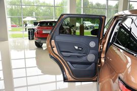 2015款揽胜极光2.0T