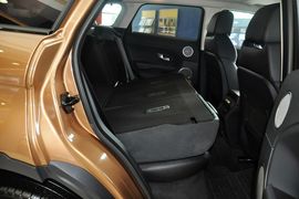 2015款揽胜极光2.0T