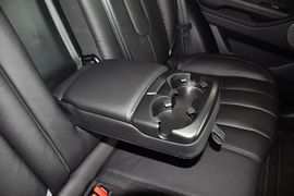 2015款揽胜极光2.0T