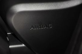 2015款揽胜极光2.0T