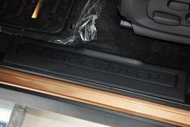 2015款揽胜极光2.0T