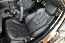 2015款揽胜极光2.0T