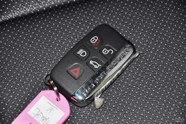 2015款揽胜极光2.0T