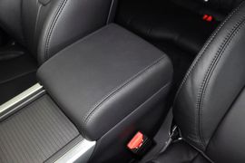 2015款揽胜极光2.0T