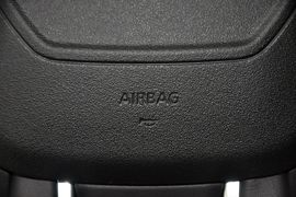 2015款揽胜极光2.0T