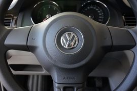 2014款大众宝来1.6L自动时尚型