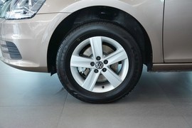 2014款大众宝来1.6L自动时尚型