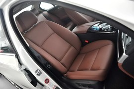 2014款宝马528Li领先型